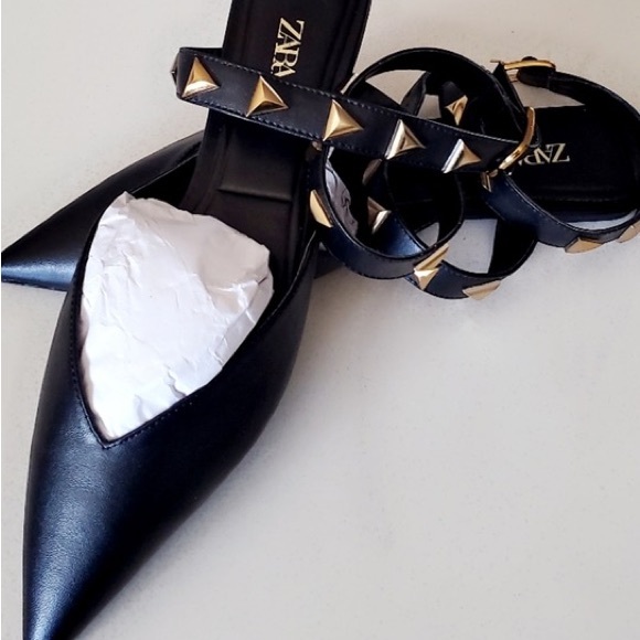 NWT Zara Slingback Studded Low Heel Shoes Size 6.5 (37) black pointed toe - Picture 3 of 3